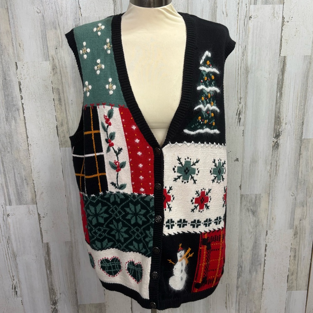 Nutcracker Vintage Plus Size Holiday Patterned Ugly Sweater‎ Vest